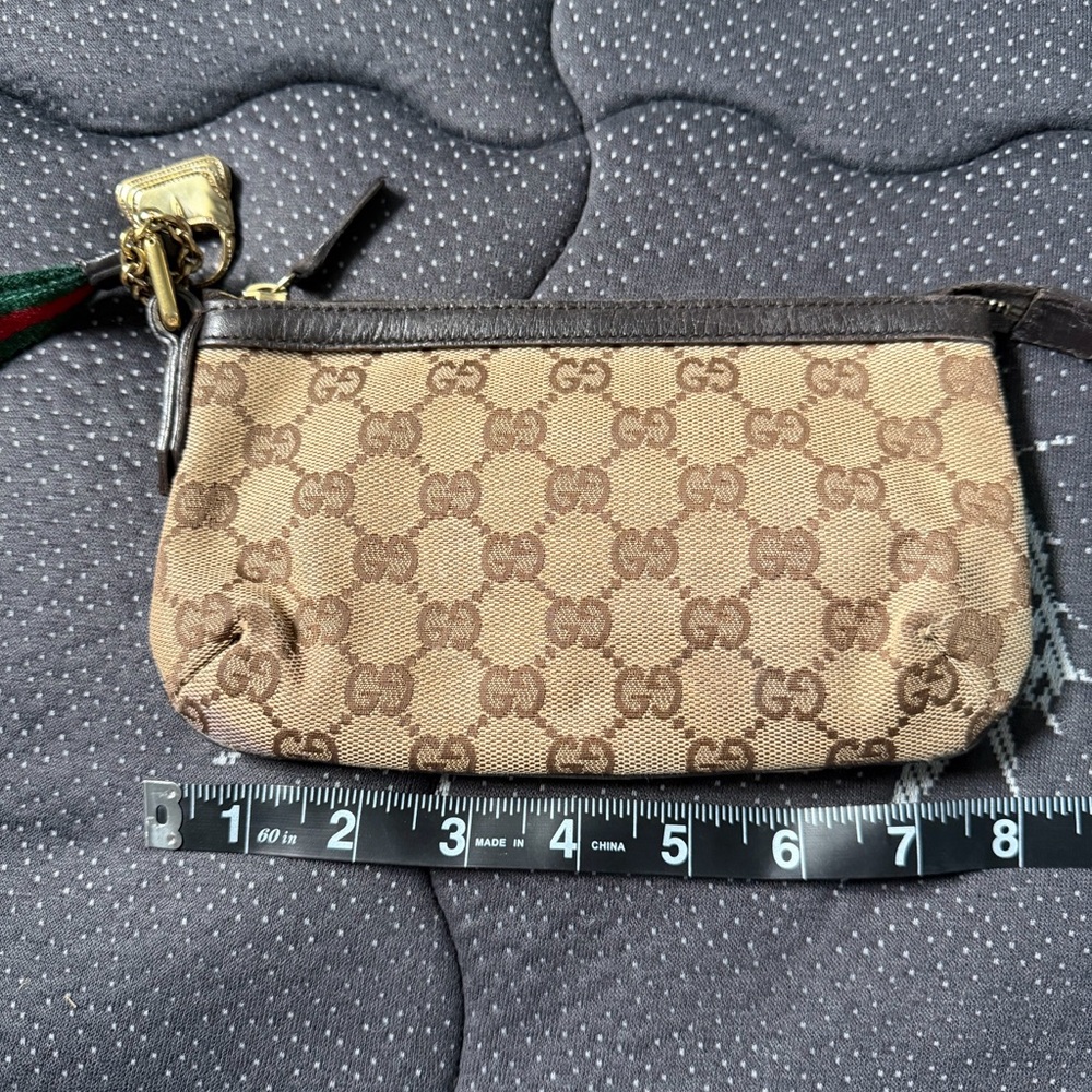 Authentic Vintage Gucci Beige/Brown GG Canvas Zip Wristlet with Leather Trim